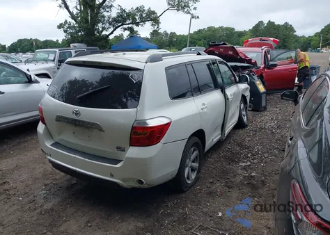 2010 Toyota Highlander Base V6 z USA, uszkodzony, nr VIN 5TDBK3EH7AS030601